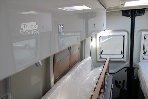 Autorulotă Bürstner Delfin C 621