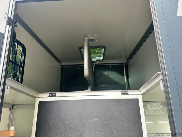 Viehtransporter Renault Master MSG Superlight 1-2 Pferde Automatik