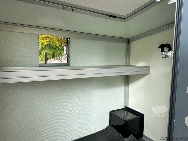 Viehtransporter Renault Master MSG Superlight 1-2 Pferde Automatik