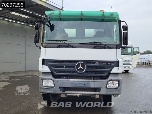 Mixer Mercedes Actros 3236 8X4 9m3 Liebherr Mixer Big-Axle Ste...