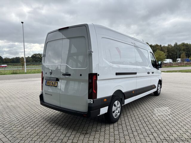 Aukšto stogo universalas Renault Master T35 130 L3H2 Parkeersensoren + Carplay