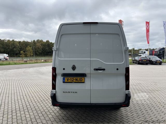 Aukšto stogo universalas Renault Master T35 130 L3H2 Parkeersensoren + Carplay
