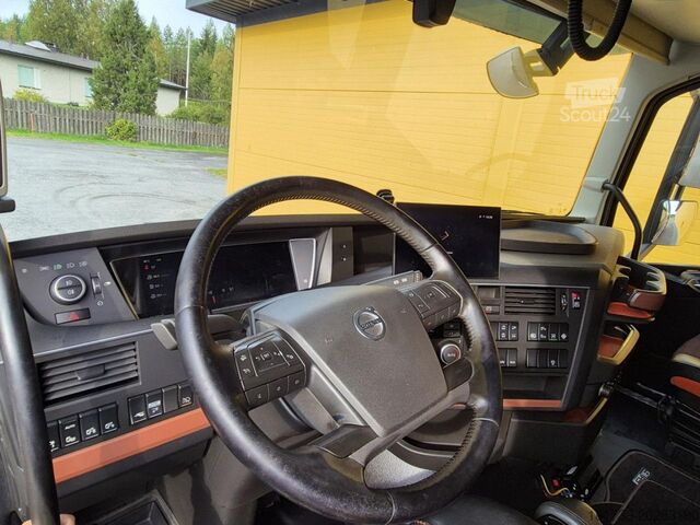 камион за дърва Volvo FH 750 8x4/ 2 lifted axles/ timber truck
