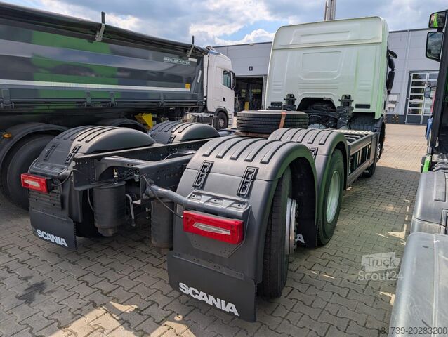 Fahrgestell SCANIA P 340 B6x2*4NA / chassis/ steereing axle
