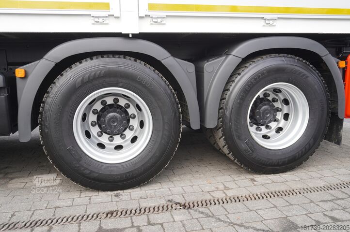 Platus kraštas su HDS MAN TGS 26.400/ HDS HIAB 244 EP-4 HIDUO 8.5t