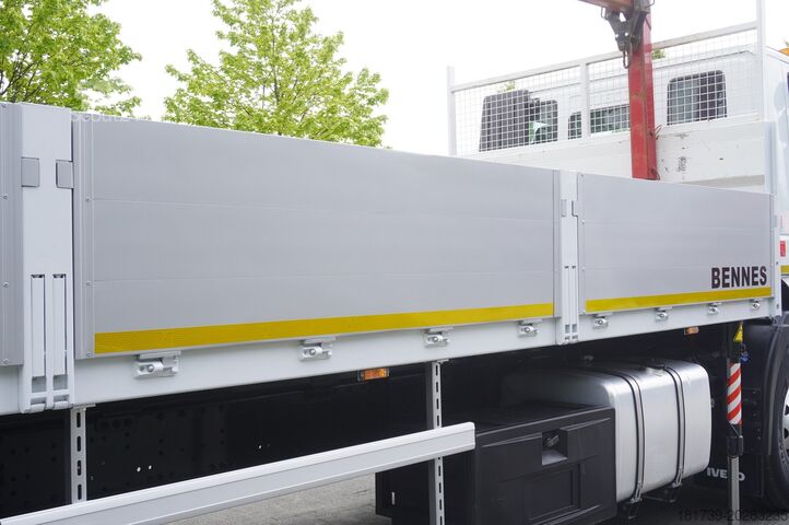 Plattform mit Kran Iveco Stralis 310 / 34 tho km !!! / FASSI 4 t