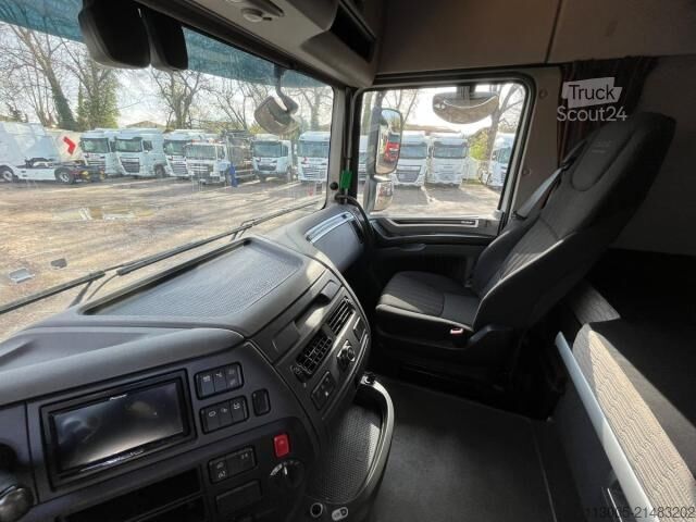 Standard tractor unit DAF XF 450