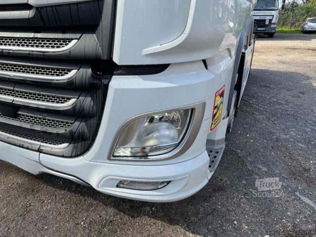 Standard tractor unit DAF XF 450