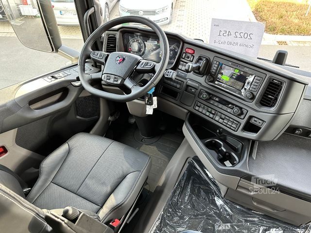 Platforminis sunkvežimis SCANIA R 560 6x2-4/BAUSTOFFFAHRZEUG/KRAN FASSI F255RA