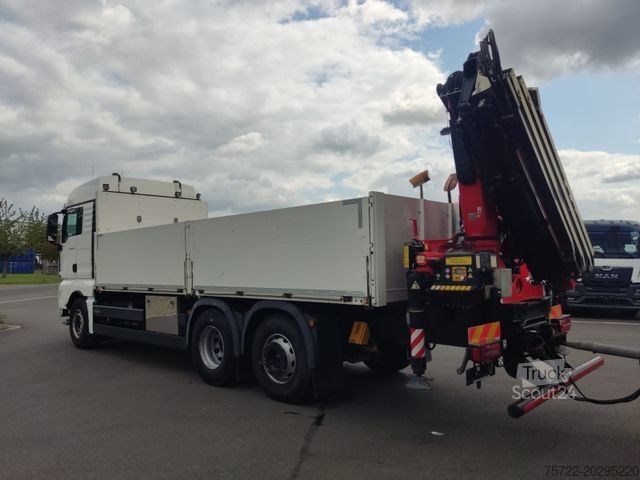 Φορτηγό με επίπεδη καρότσα MAN TGX 26.510 6x2-4 Baustoff-Zug mit Fassi F235
