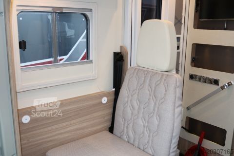 Teilintegriertes Wohnmobil Bürstner Limited T 727 G