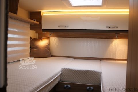 Teilintegriertes Wohnmobil Bürstner Limited T 727 G