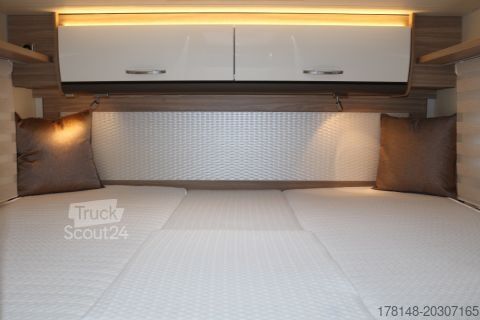 Teilintegriertes Wohnmobil Bürstner Limited T 727 G