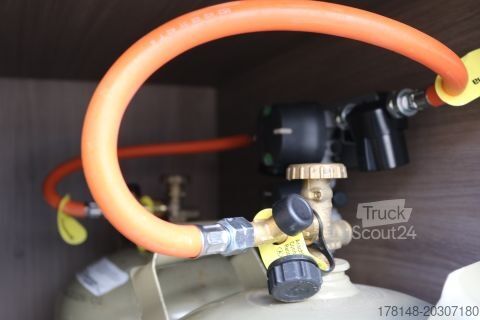 Wohnwagen/Wohnmobil Carado T 338