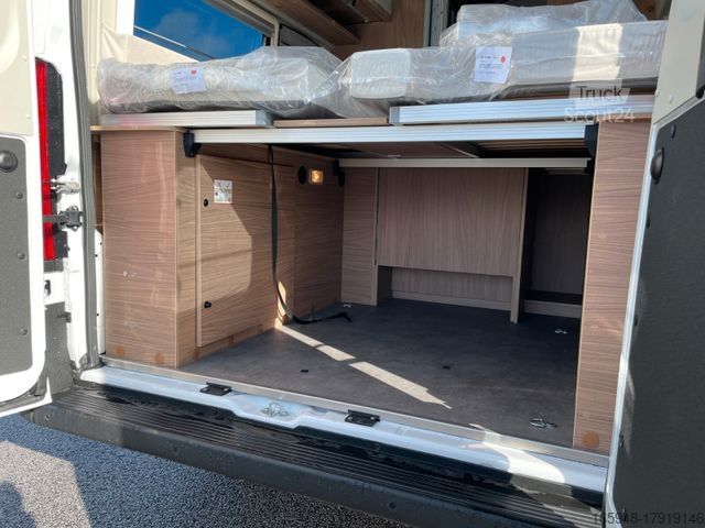 Pusiau integruotas kemperis SUNLIGHT T 58 *Raumwunder*Panorama Dachhaube*