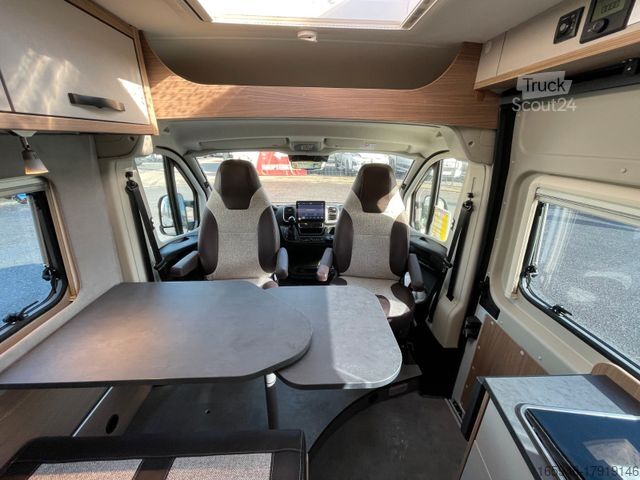 Pusiau integruotas kemperis SUNLIGHT T 58 *Raumwunder*Panorama Dachhaube*