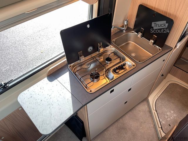 Pusiau integruotas kemperis SUNLIGHT T 58 *Raumwunder*Panorama Dachhaube*