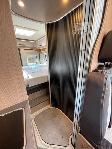 Pusiau integruotas kemperis SUNLIGHT T 58 *Raumwunder*Panorama Dachhaube*