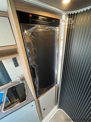 Pusiau integruotas kemperis SUNLIGHT T 58 *Raumwunder*Panorama Dachhaube*