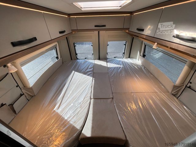 Pusiau integruotas kemperis SUNLIGHT T 58 *Raumwunder*Panorama Dachhaube*