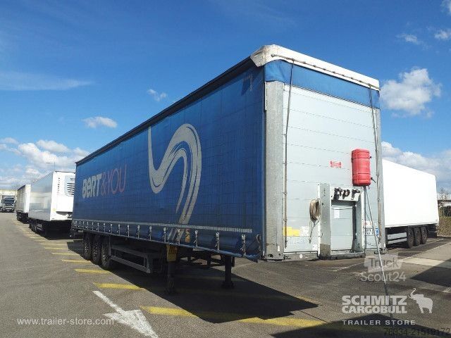 Semirimorchio con telone Schmitz Cargobull Semitrailer Curtainsider Standard