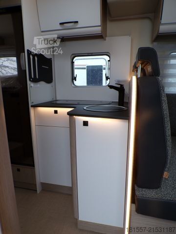 Polintegriran avtodom BÜRSTNER Lyseo Time Skyline 726 G Safety Paket, Hubbett