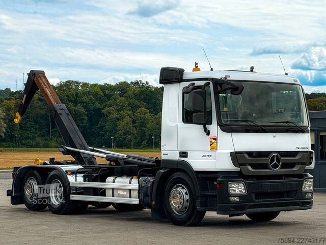 Camion scarrabile MERCEDES-BENZ Actros 2544 * Abrollkipper 5,20 m!