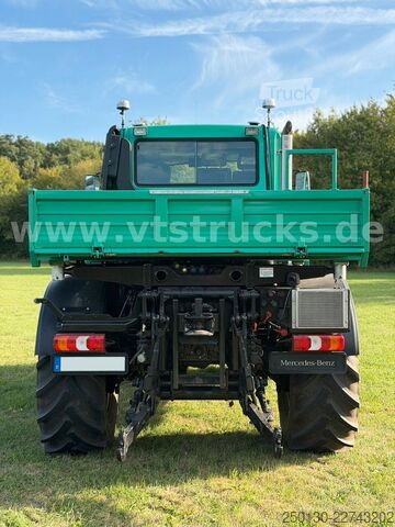 Remorcă autopropusă pentru furaje MERCEDES-BENZ Unimog U530 LOF Agrar DSK *Top Zustand*
