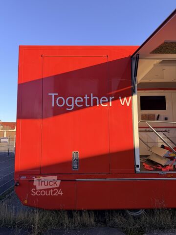 Infomobil PromoVAN PromoTRUCK PromoLKW Mercedes-Benz mobiler Messestand Messefahrzeug Showroo