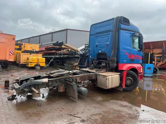 Mercedes-Benz Actros 1845 Mercedes-Benz Actros 1845