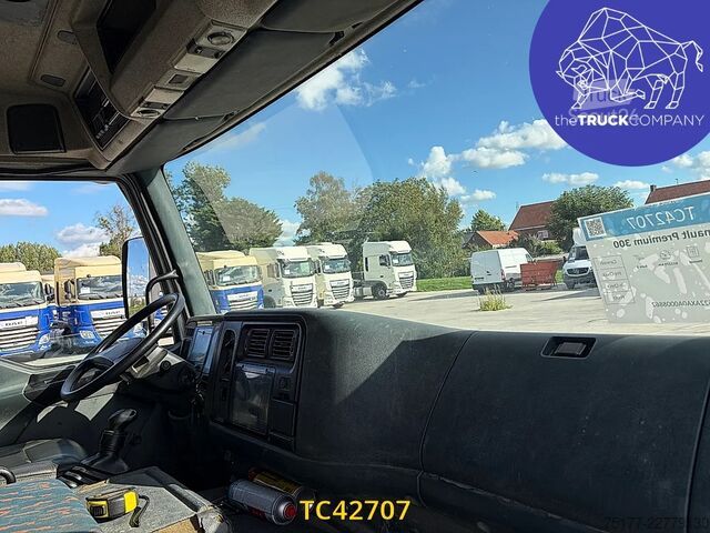 Camião-cisterna Renault Premium 300