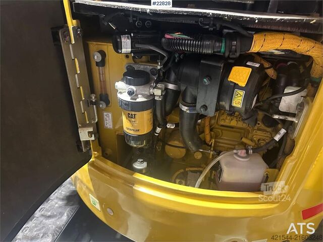 мини багер CAT 302CR mini excavator w/ 3 buckets and 2021 Brian J