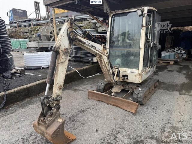 мини багер Terex HR1.6 with bucket