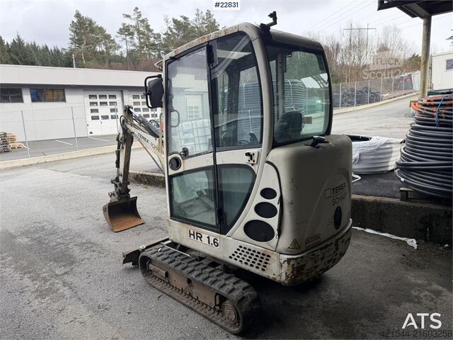 мини багер Terex HR1.6 with bucket