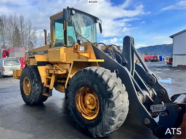 товарач Volvo L120C Wheel Loader with Bucket WATCH VIDEO