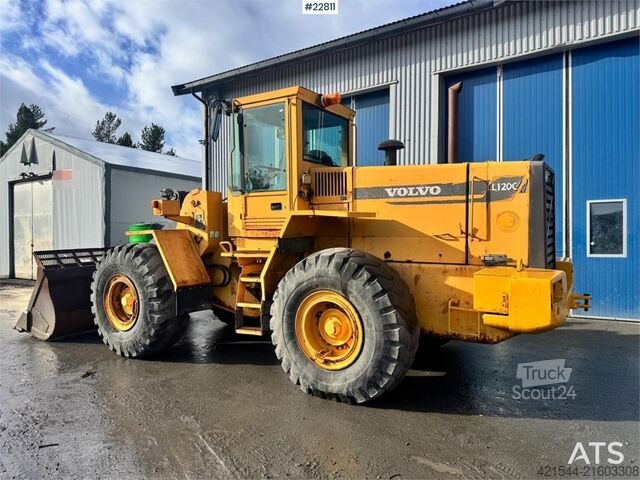 товарач Volvo L120C Wheel Loader with Bucket WATCH VIDEO