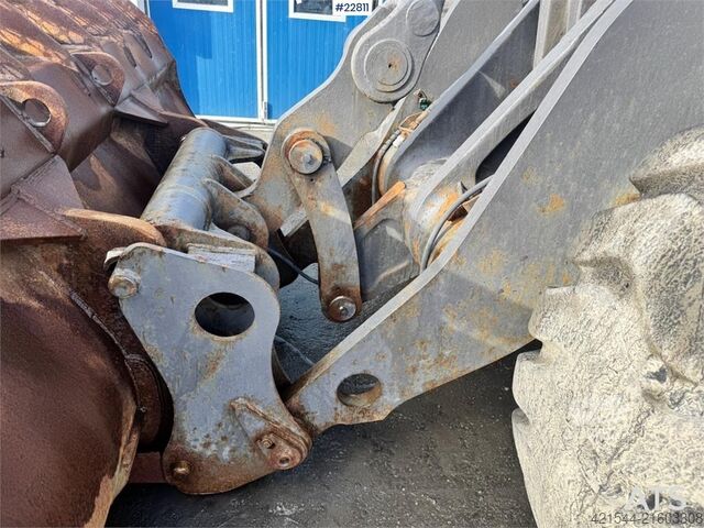 товарач Volvo L120C Wheel Loader with Bucket WATCH VIDEO