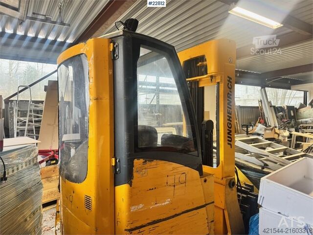 възможен мотокар Jungheinrich ETV216