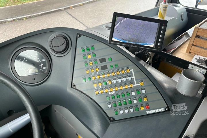 Truck mounted crane Liebherr MK100-UMK500 Mobilbaukran / Swiss-Vehicle