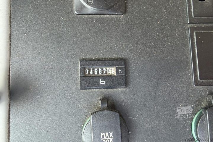 Grua montada em camião Liebherr MK100-UMK500 Mobilbaukran / Swiss-Vehicle