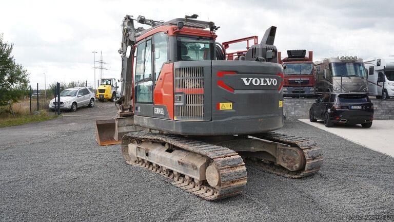 Kettenbagger VOLVO ECR145EL Kettenbagger Verstellausleger  OilQuick