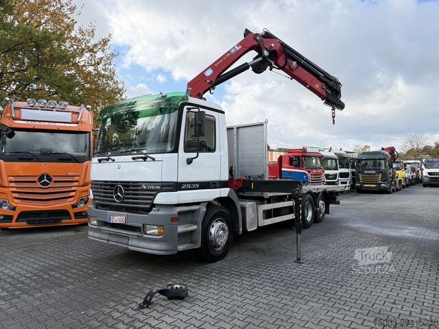Φορτηγό με επίπεδη καρότσα Mercedes-Benz Actros 2535 6X2 HMF 2420 bis 25 Meter