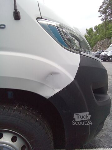 Częściowo zintegrowany kamper Fiat Ducato Carasuite 650 MF 5 | 5 Posti Letto | Semintegrato