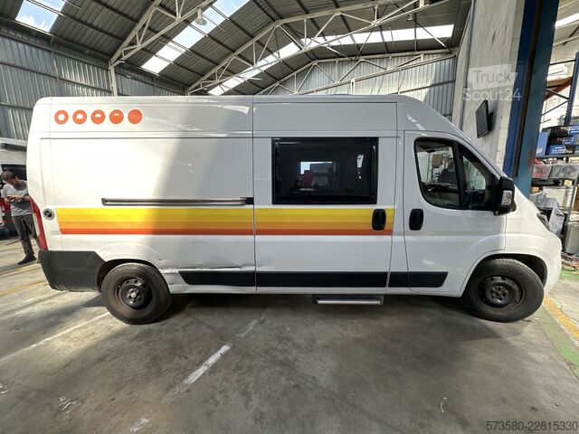 Kastenwagen Wohnmobil / Campervan Peugeot Boxer Carado CV600, Baujahr 2024 Schaltgetriebe | Vollausstattung