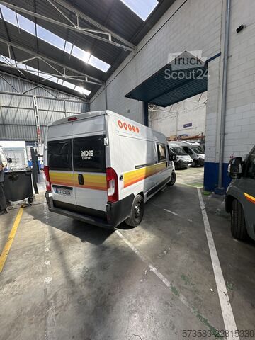 Kastenwagen Wohnmobil / Campervan Peugeot Boxer Carado CV600, Baujahr 2024 Schaltgetriebe | Vollausstattung