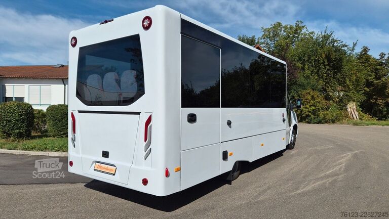 Minibus MERCEDES-BENZ 30 Sitzer Schul- Transferbus 519 Lagerfahrzeug