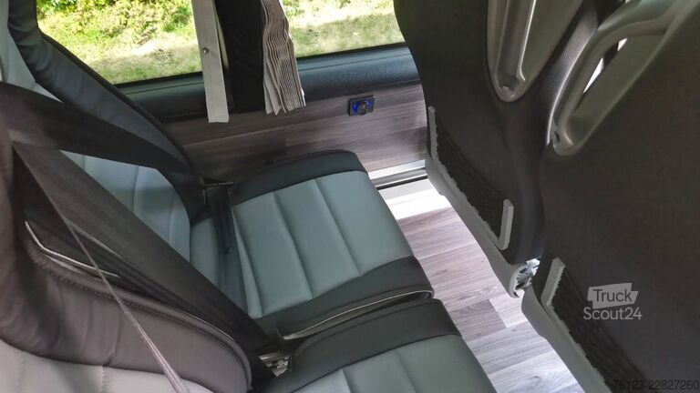 Minibus MERCEDES-BENZ 519 Sunset S 4 Ferqui Lagerfahrzeug Stock
