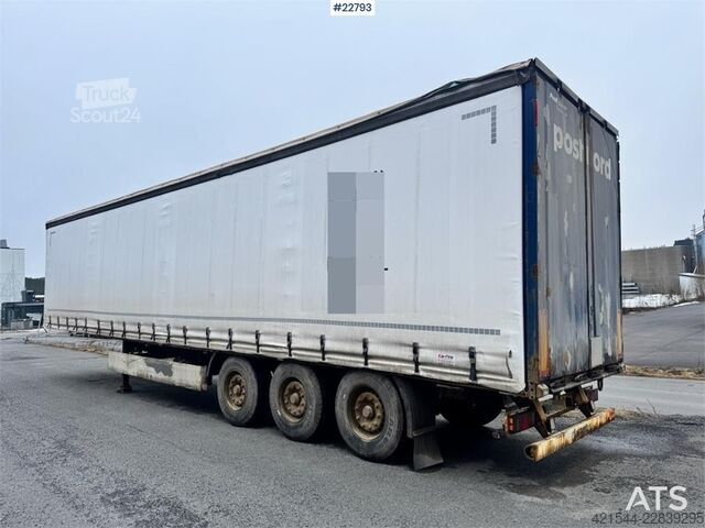Posuvné plachty Krone curtain-side trailer