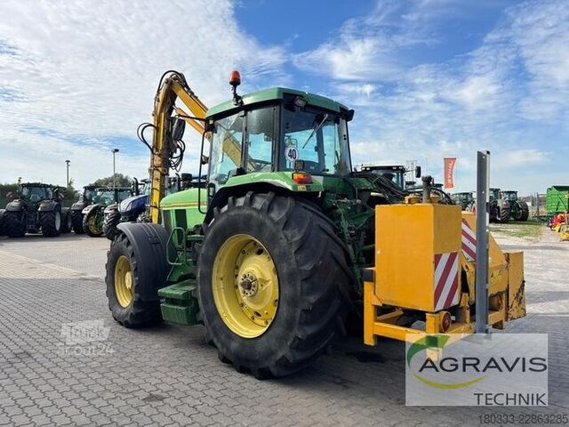 Traktor John Deere JOHN DEERE