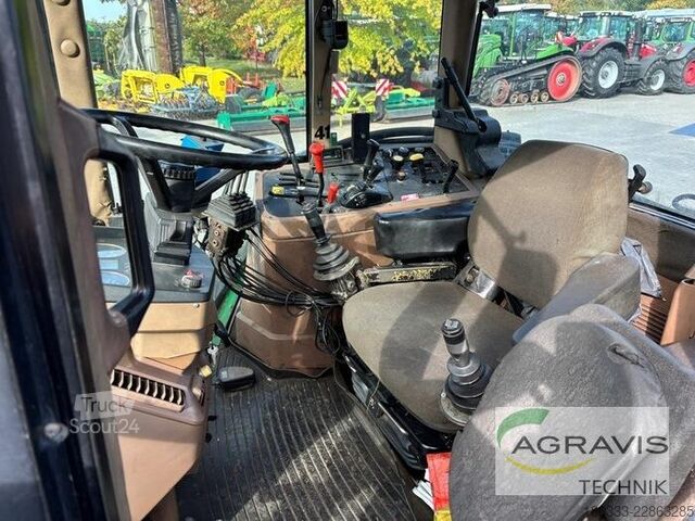 Traktor John Deere JOHN DEERE
